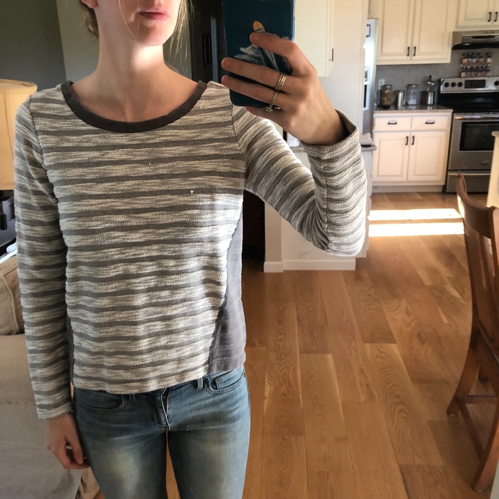 Gap Sweatshirt